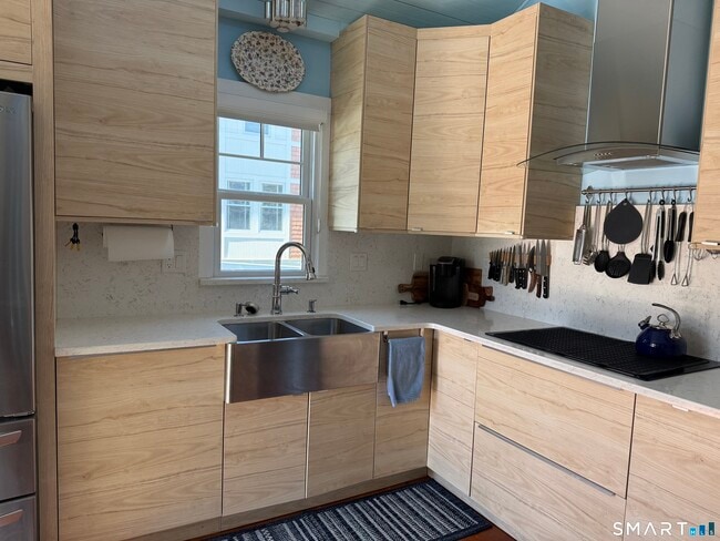 Building Photo - 94 Lee Way