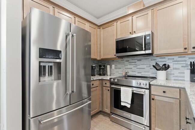 Building Photo - 9527 SE 73rd Ave
