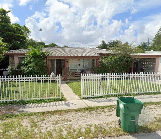 Primary Photo - 1830 NW 88th Terrace