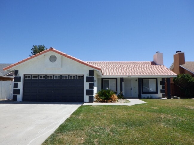 Primary Photo - Convenient Location - Cul De Sac