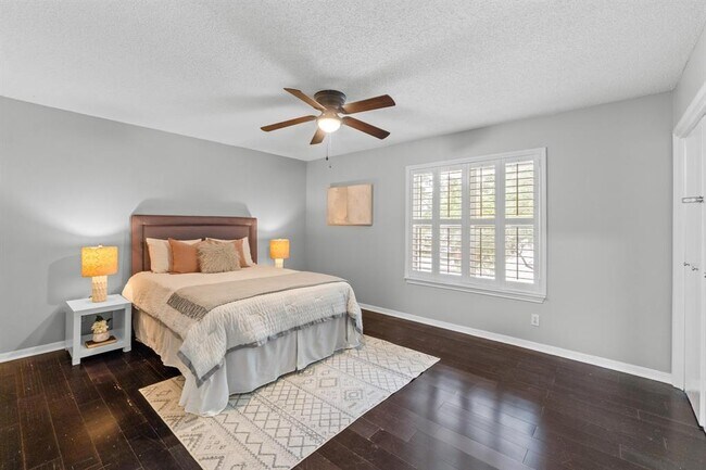 Building Photo - 6109 Bullard Dr