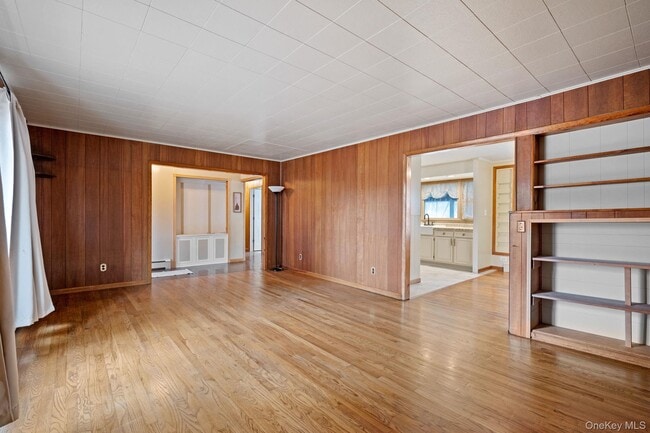 Building Photo - 7 Red Top Rd