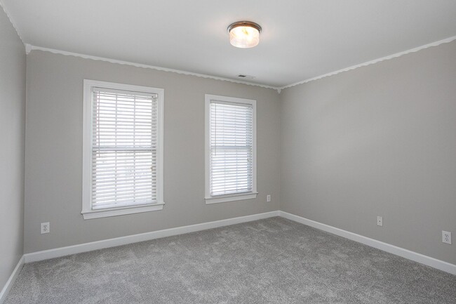 Building Photo - Beautiful 5 bedroom home in Cameron Estates!