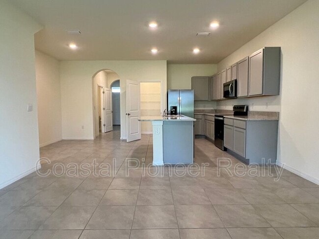 Building Photo - 5330 Dragonfly Dr