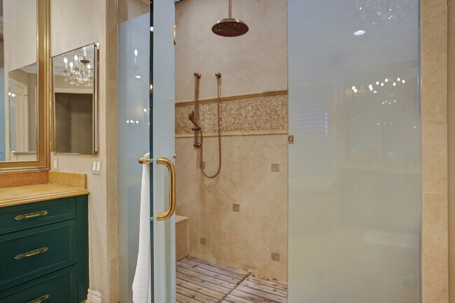 Building Photo - 18669 SE Palm Island Ln