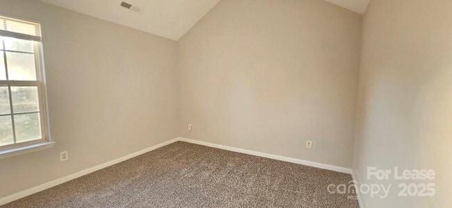 Building Photo - 537 Havenbrook Way NW