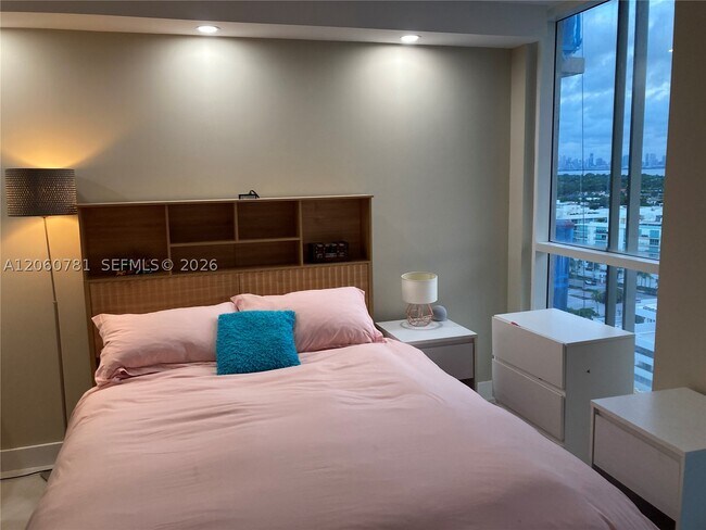 Building Photo - 6767 Collins Ave