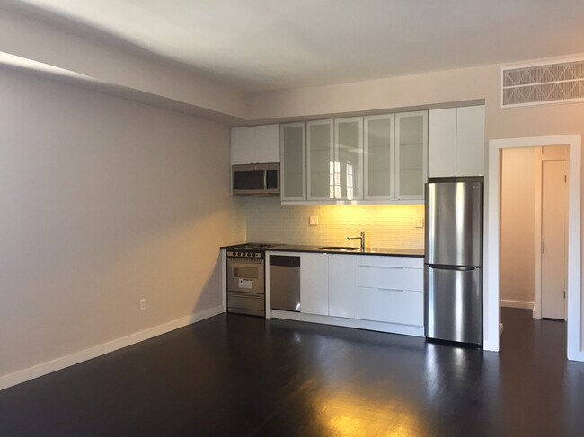 Primary Photo - 3144 N St NW