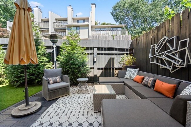 Building Photo - 3 Gilbert Trail NE