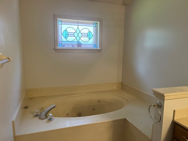 Building Photo - 3835 Melanie June Dr