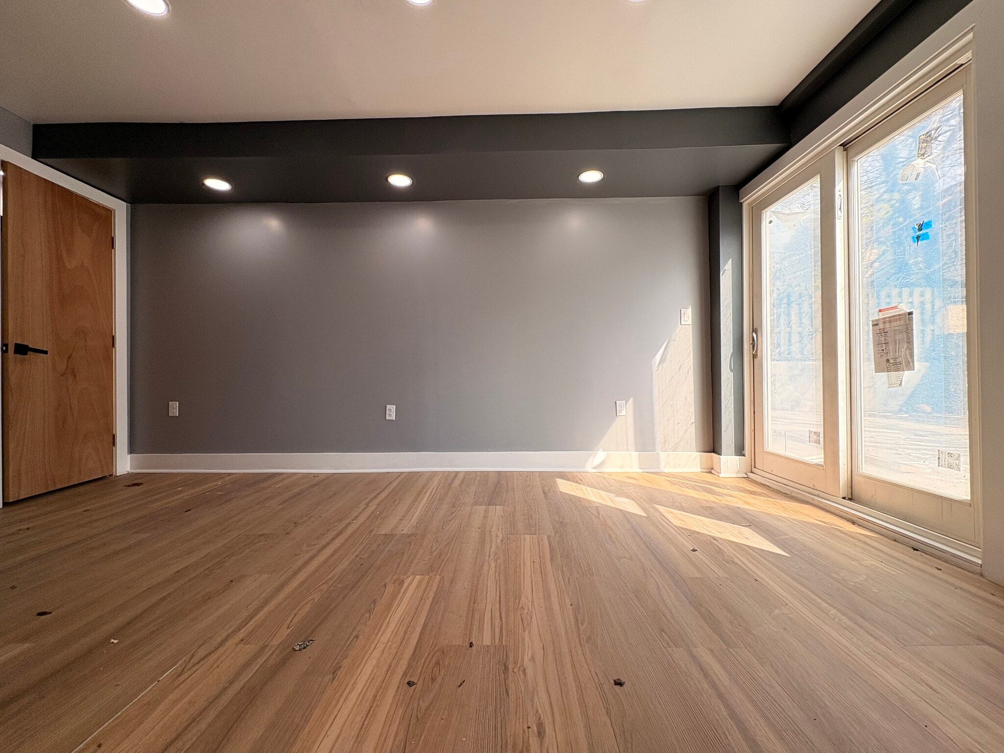 Building Photo - 5834 Phillips Ave