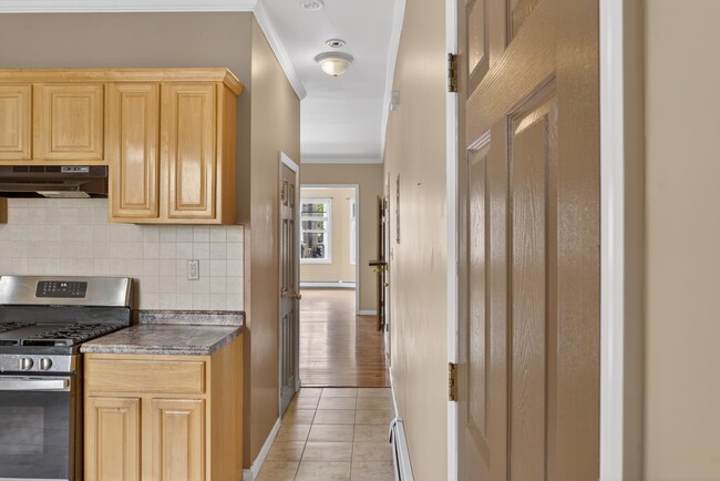 Building Photo - 26 Gautier Ave