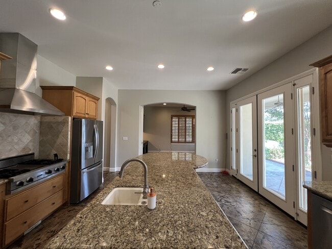 Building Photo - 1700 Briercliff Ct