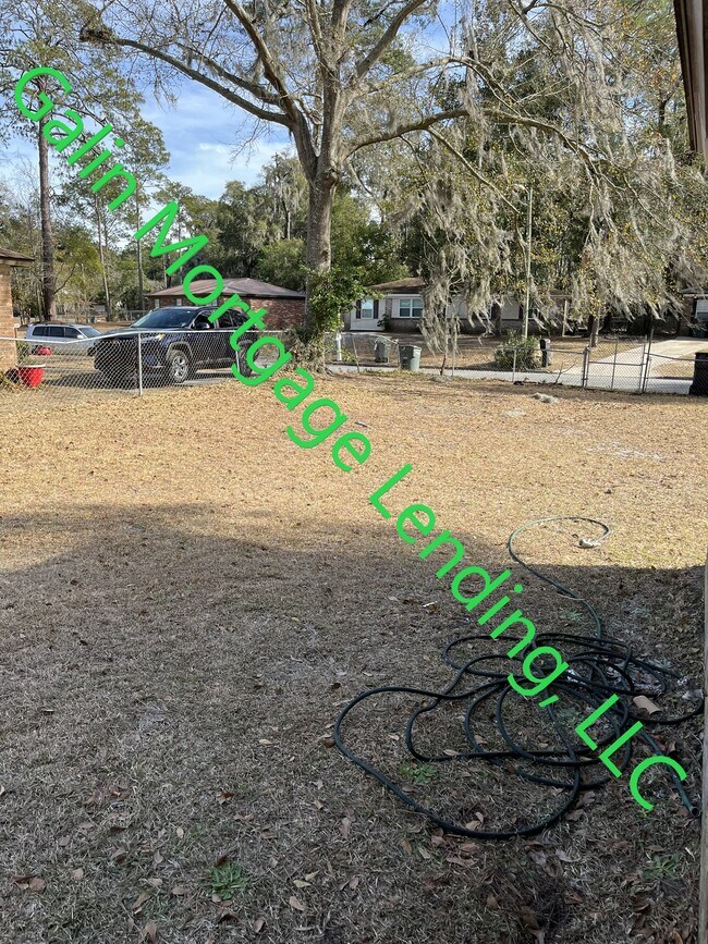 Building Photo - 102 Lucian Cir