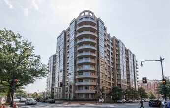 Building Photo - Madrigal Lofts