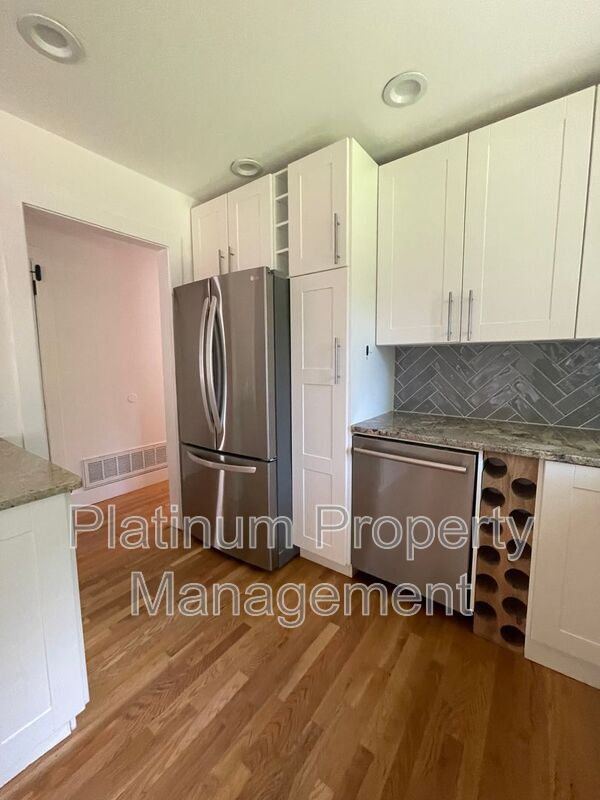 Building Photo - 3828 Donaldson Dr