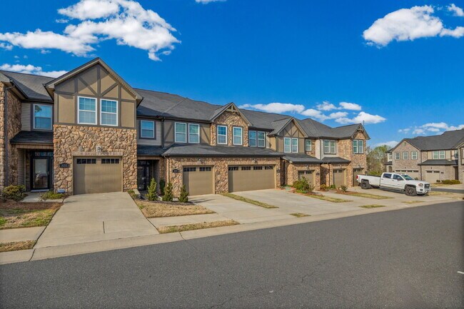 Building Photo - Move-In Ready Fort Mill Townhome with Garage, Hardwood Floors & Fresh Updates!