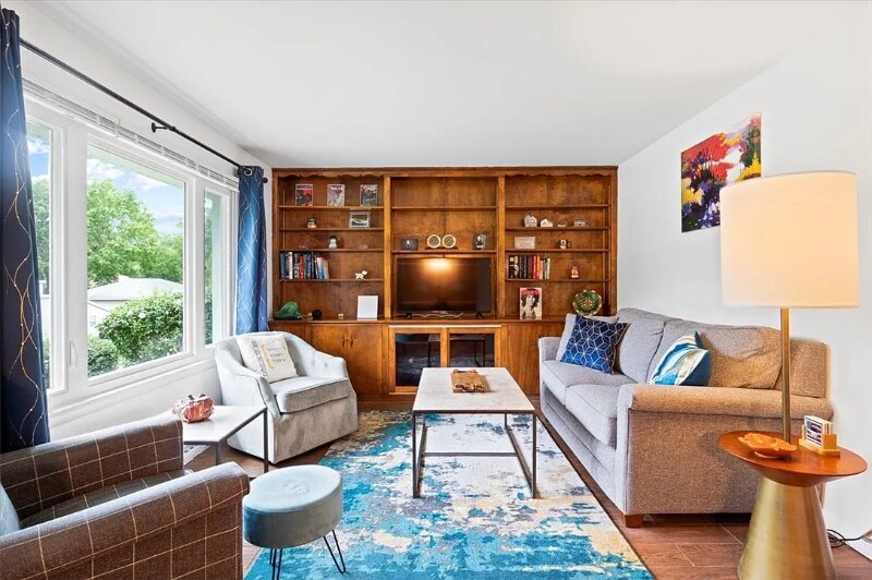 Building Photo - 104 Wabash Ave