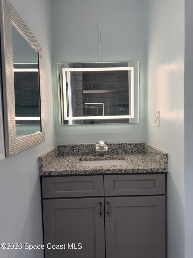 Building Photo - 1717 La Marche Dr