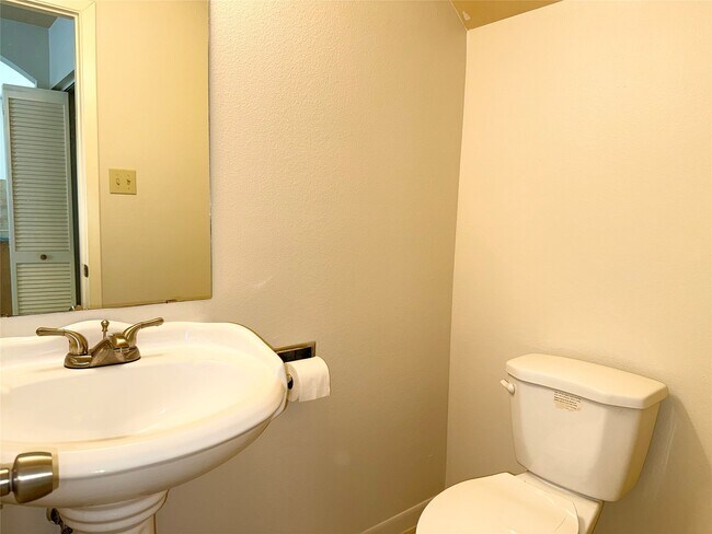 Building Photo - 10066 Emnora Ln