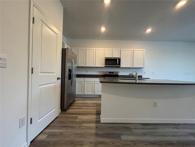 Building Photo - 17481 Spanish Oak Lp