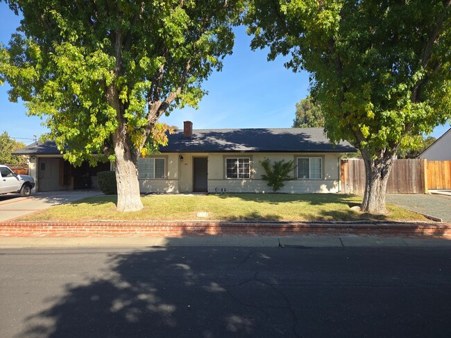 Primary Photo - Update Rancher with Huge outdoor space