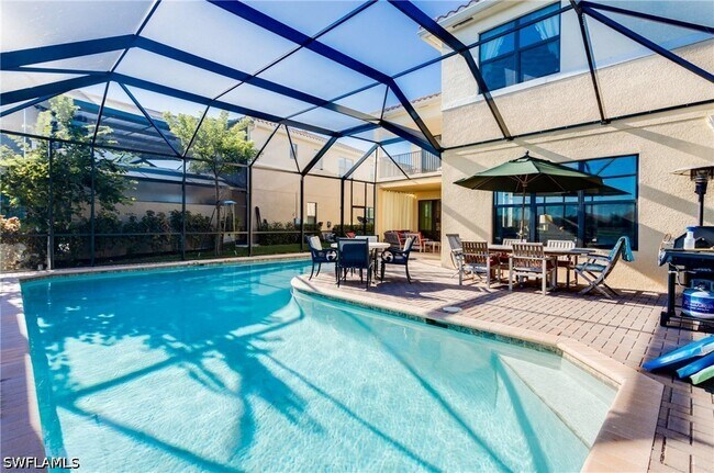 Building Photo - 13755 Luna Dr