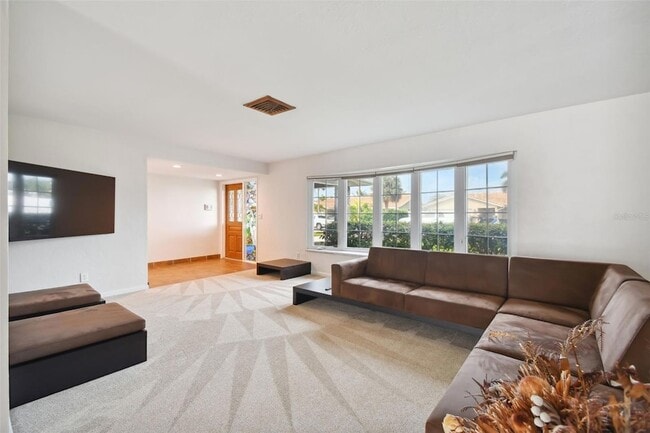 Building Photo - 4328 40th St S