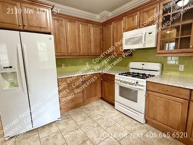 Building Photo - 2130 NW 18th St