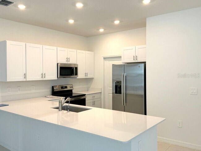 Building Photo - 10315 Honey Hammock Wy