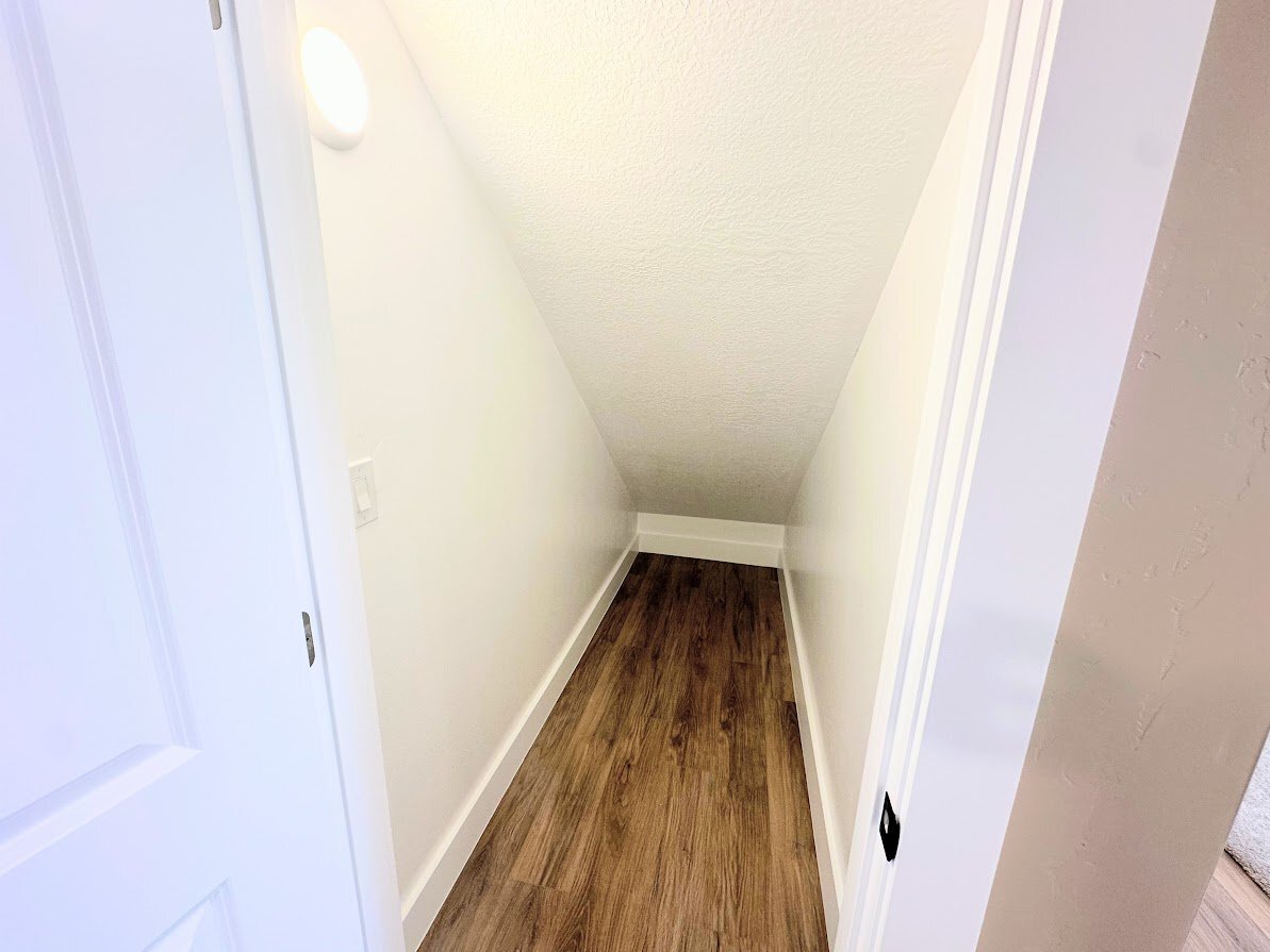 Building Photo - 1624 S 210 W