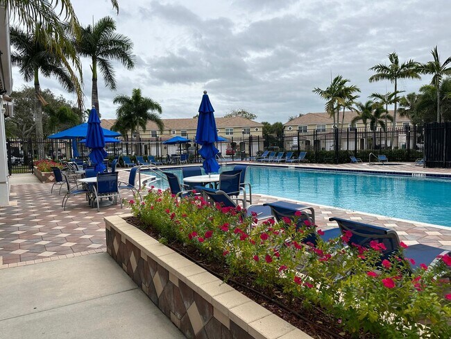 Building Photo - 349 SW 121st Ave