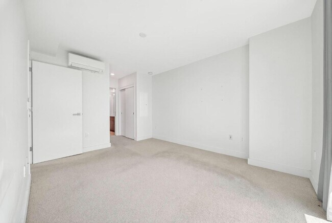 Building Photo - 629 Keeaumoku Street - Azure Ala Moana #1303