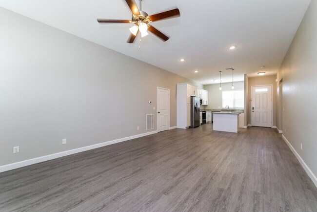 Building Photo - 105 Big Black Dr