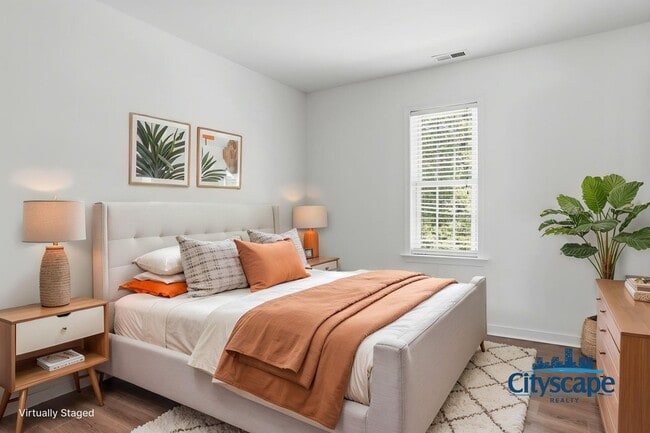 Building Photo - FABULOUS 4 BEDROOM RENOVATED ASHBROOK HOME