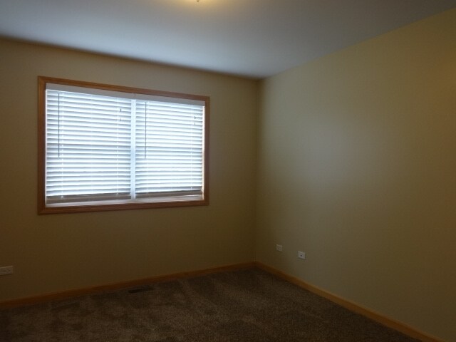 Building Photo - 5154 W Park Ln