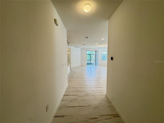 Building Photo - 279 Sunfish Dr