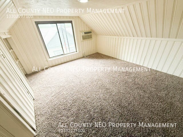 Building Photo - 470 Allyn St