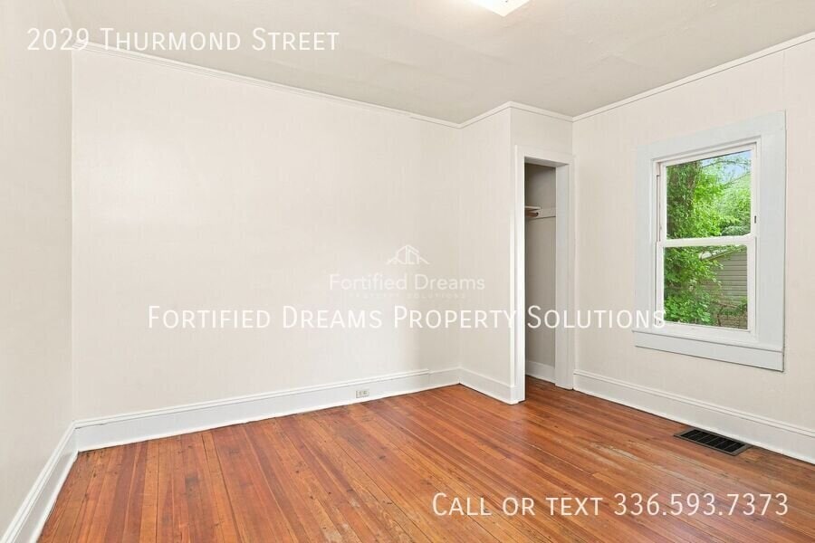 Building Photo - 2029 Thurmond St