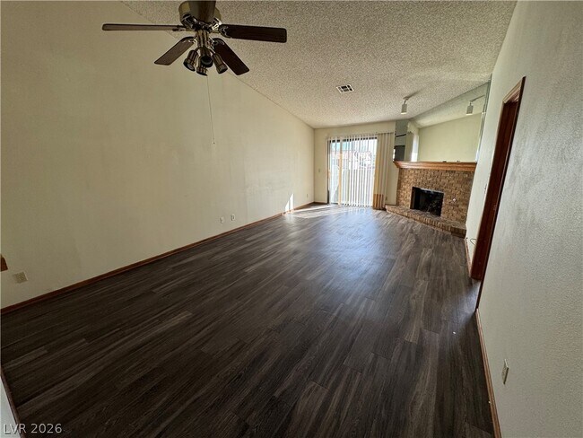 Building Photo - 328 Caracas Dr