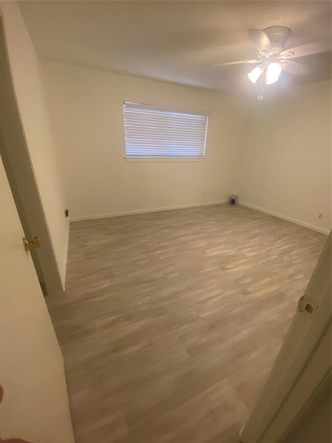 Building Photo - 2208 Enfield Rd