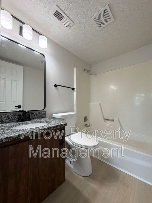 Building Photo - 3609 N 60th St