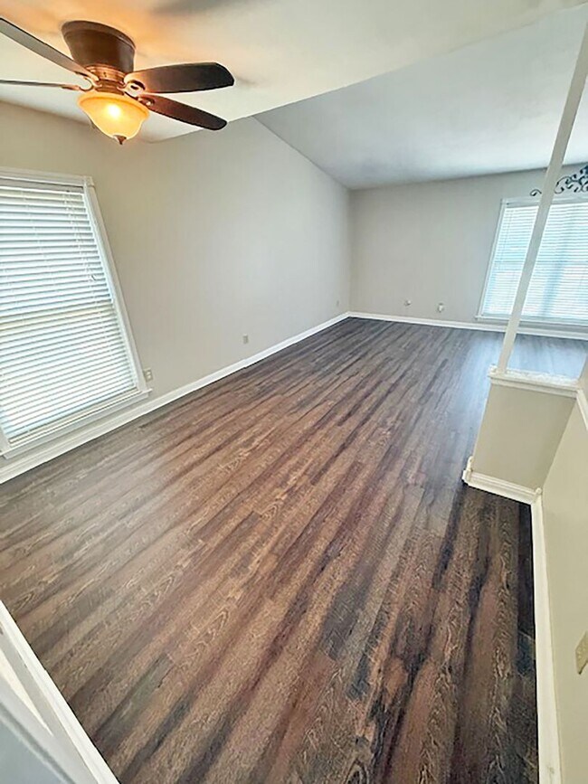 Building Photo - Beautiful 3 bed 2 bath home in The Colony Tx