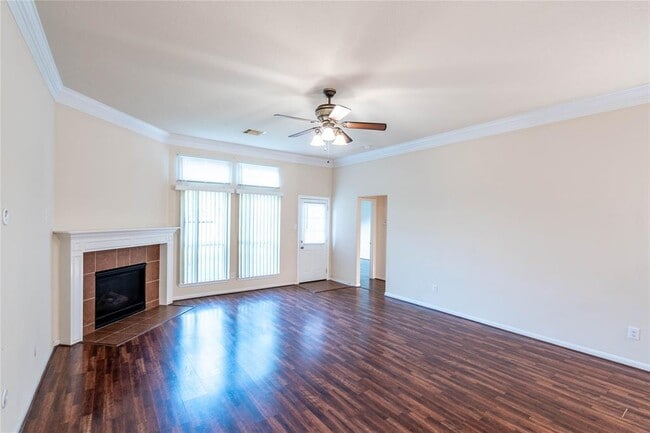 Building Photo - 9960 Yearling Pl