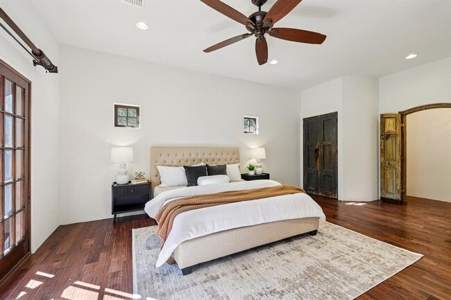 Building Photo - 2706 Pearce Rd