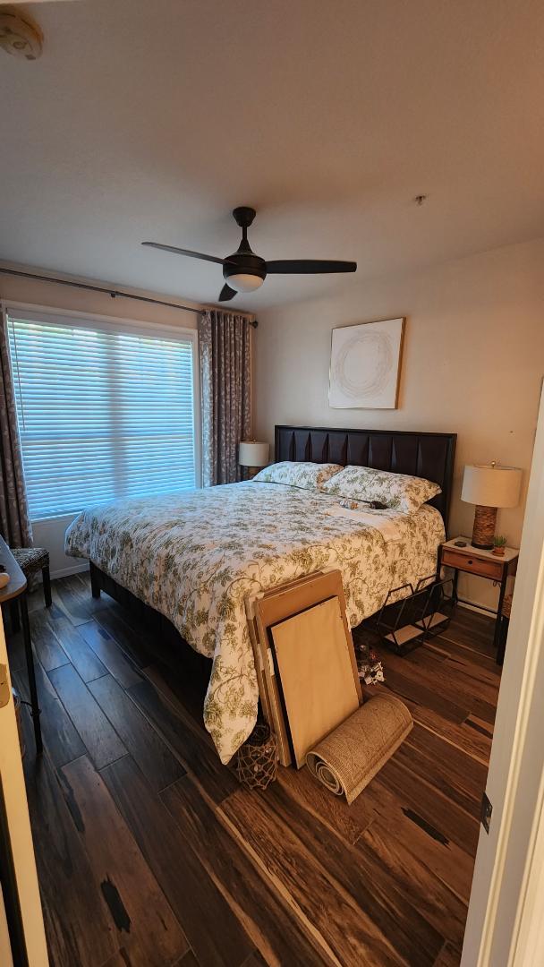 Building Photo - 4152 Central Sarasota Pkwy