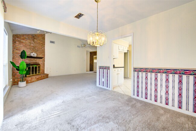 Building Photo - 1927 Ash Meadow Dr