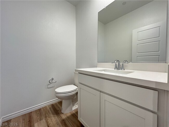 Building Photo - 2276 Luna Hvn St