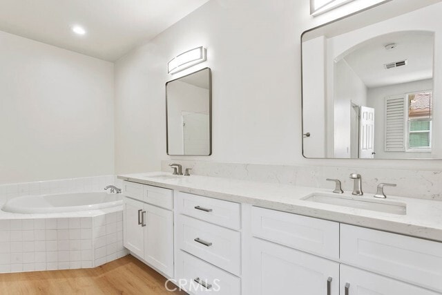 Building Photo - 19 Mineral King