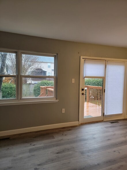 Building Photo - 228 Nathan Way